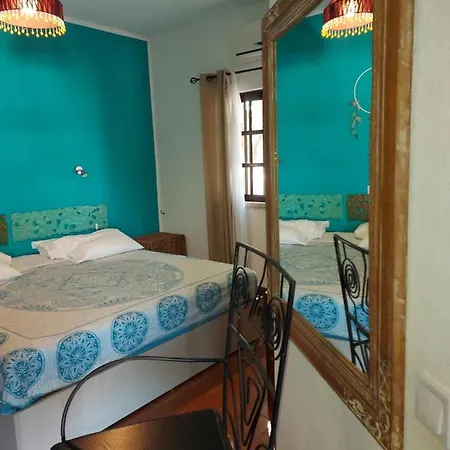 Casa 19 Δωμάτια σε οικογενειακή κατοικία Αλμπουφέιρα