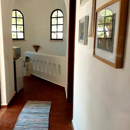 Casa 19 * Αλμπουφέιρα