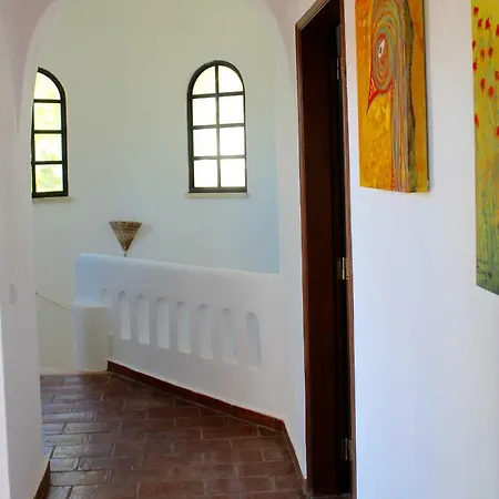 Δωμάτια σε οικογενειακή κατοικία Casa 19 *